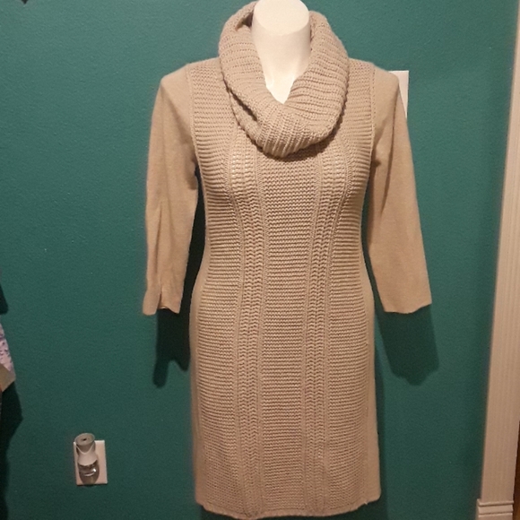 Vince Camuto dress.kowl neck. - Picture 4 of 9